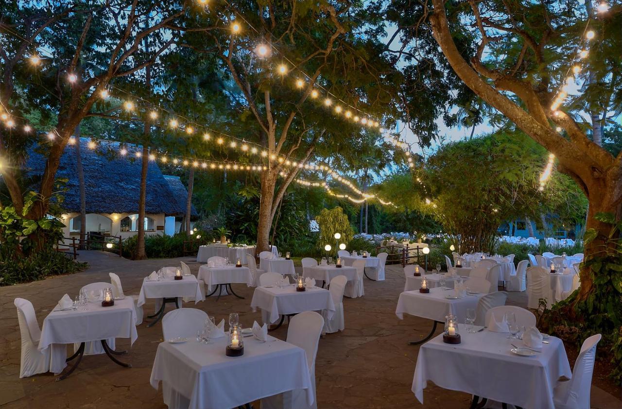 Diamonds Leisure Beach & Golf Resort Diani Beach Ngoại thất bức ảnh The Deck at The Oberoi, Mumbai