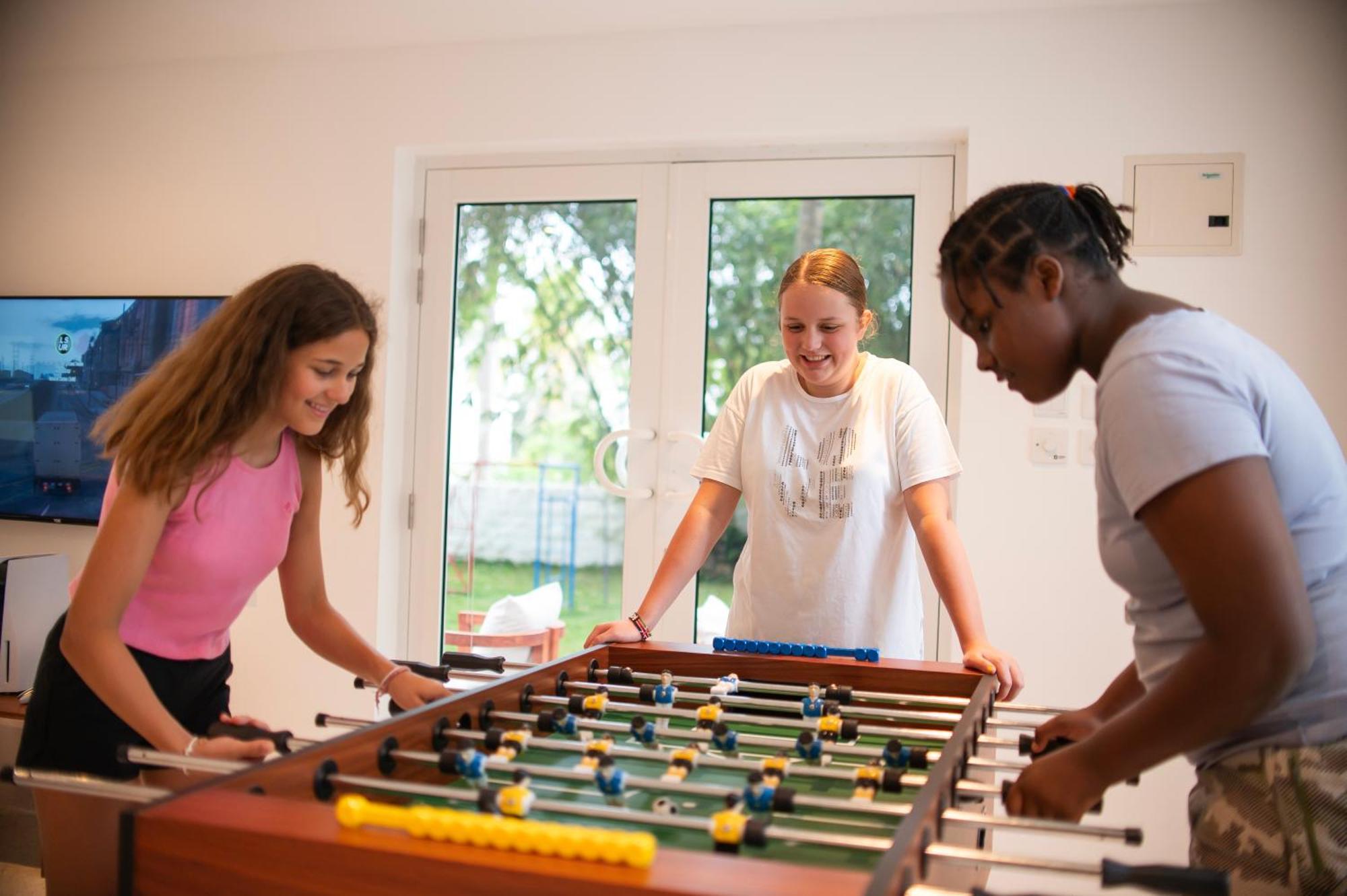 Diamonds Leisure Beach & Golf Resort Diani Beach Ngoại thất bức ảnh Table football