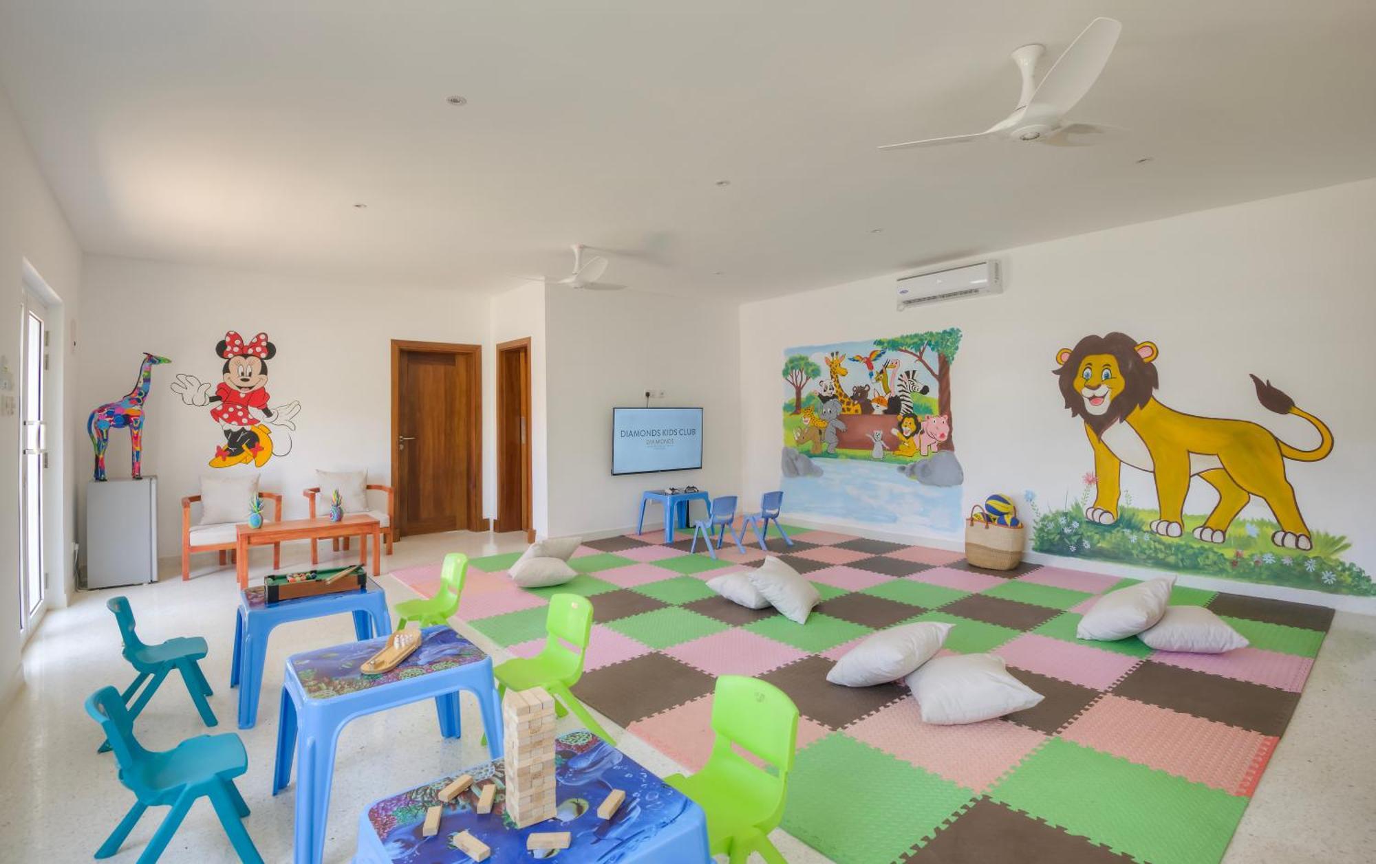 Diamonds Leisure Beach & Golf Resort Diani Beach Ngoại thất bức ảnh Childcare centre