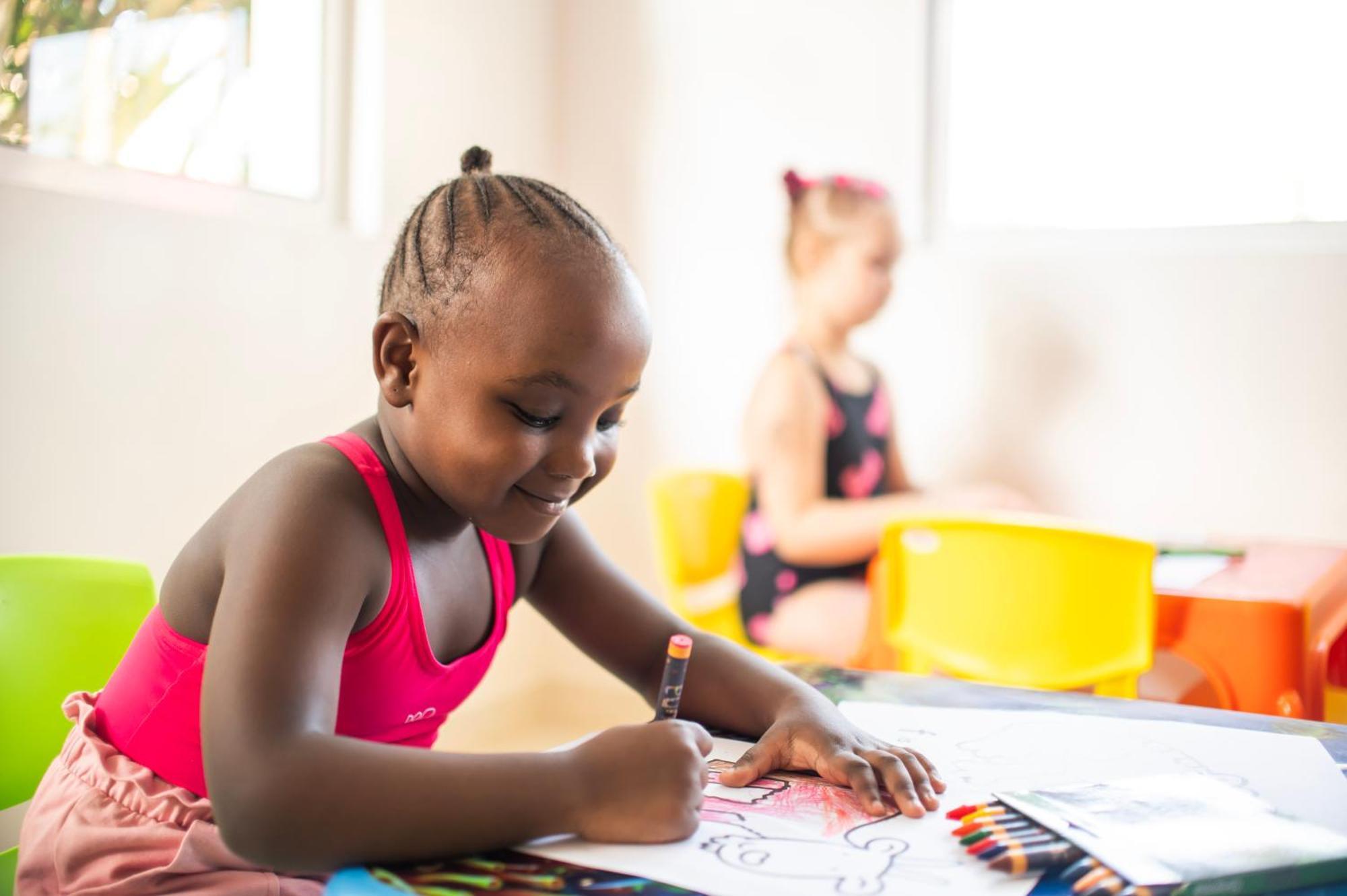 Diamonds Leisure Beach & Golf Resort Diani Beach Ngoại thất bức ảnh Child colouring