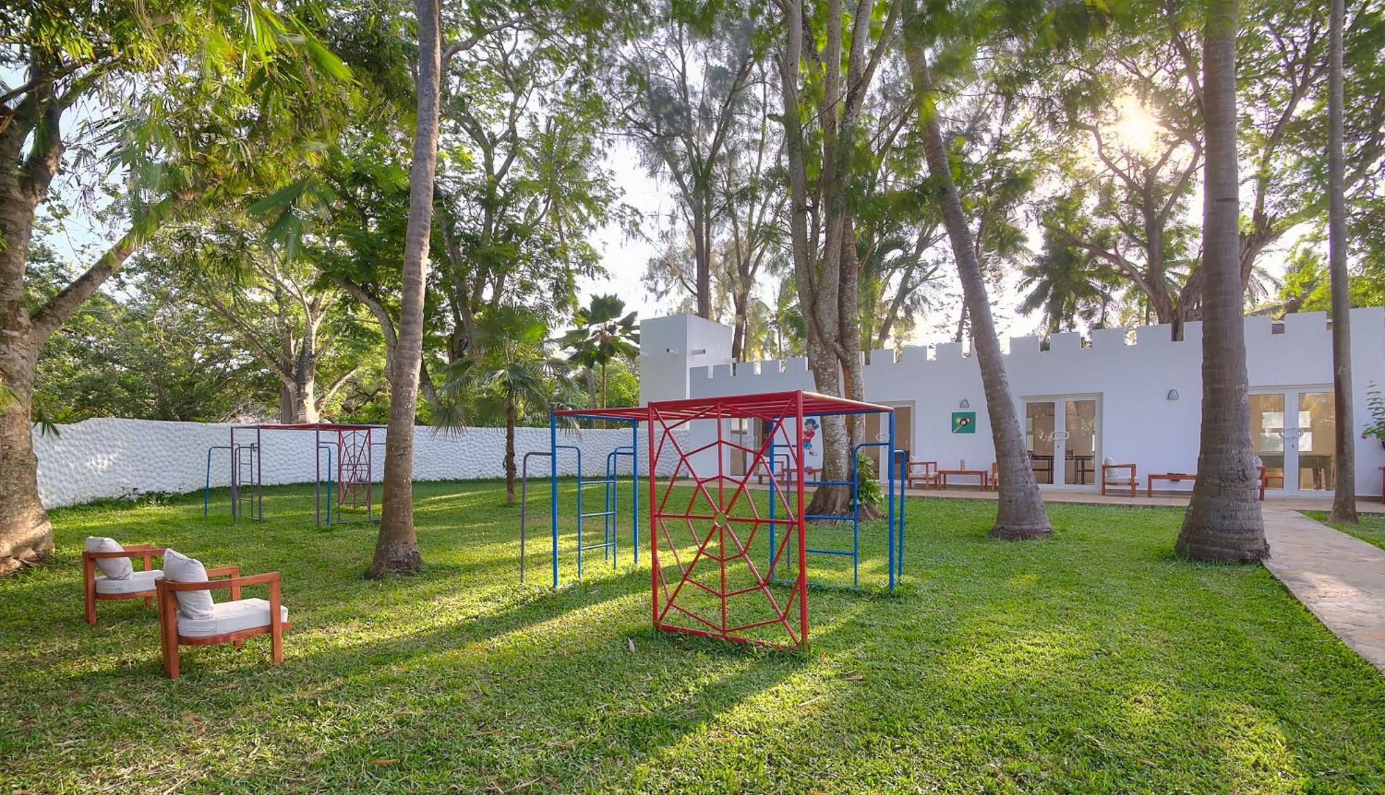 Diamonds Leisure Beach & Golf Resort Diani Beach Ngoại thất bức ảnh Playground