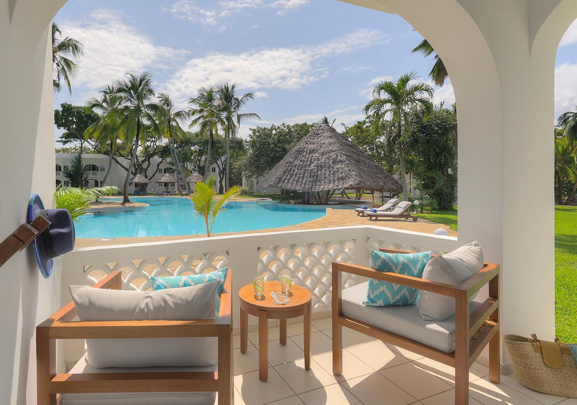 Diamonds Leisure Beach & Golf Resort Diani Beach Ngoại thất bức ảnh The Tides Hotel